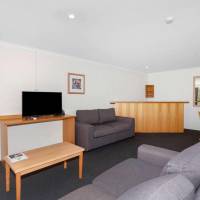 Deluxe Apartment with King Bed