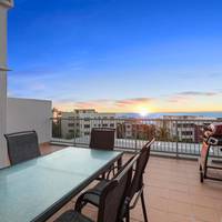 Deluxe Two-Bedroom Apartment - Penthouse