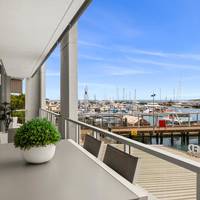 Two-Bedroom Apartment Premium Harbour View 