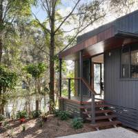 Superior 2 Bedroom Lakeside Cabin