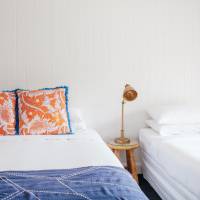 Deluxe Queen & Single Room