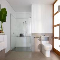 Rainforest Suite – Shower Only 