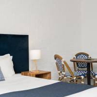 Deluxe Family Suite