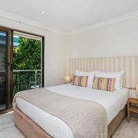 Deluxe Two-Bedroom Apartment with Ocean View