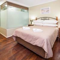2 Bedroom Ground Floor Ocean View Spa Apartment