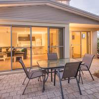 Premier 3 Bedroom (1 Queen Per Room) Bungalow