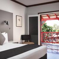 Studio with Pool View - Adults Only 