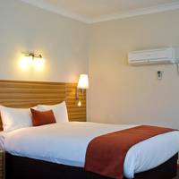 Standard Queen or Twin Room with Garden View