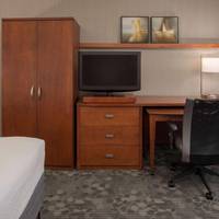 Guestroom King with Sofabed