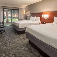 Guestroom Two Queens