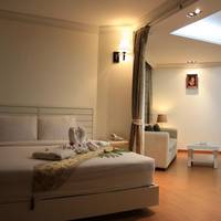 Luxury Suite