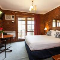 Standard Queen Room