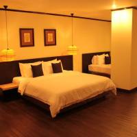 Deluxe Family Room