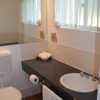 King Room with Bath - No Pets