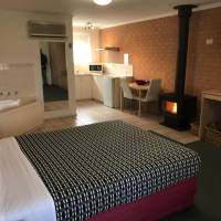 Studio with Spa Bath and Woodfire