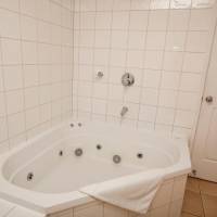 Family Studio with Spa Bath