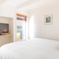 Garden King Room