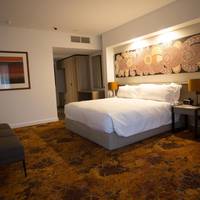 Deluxe King Suite - Non-Smoking