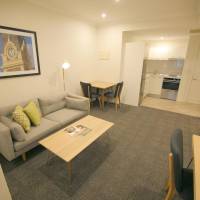 One Bedroom King Suite - Non Smoking 