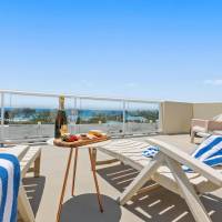 Two-Bedroom Rooftop Apartment 