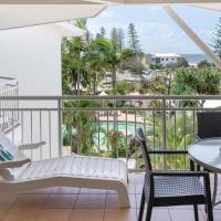 One-Bedroom Apartment with Pool View