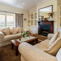 Bluebush Country Five Bedroom House