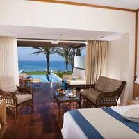 Junior Suite with Sea View and Private Pool 