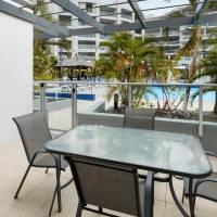 One-Bedroom Apartment with Pool View