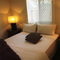 Queen One-Bedroom Apartment