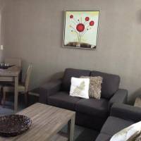 One-Bedroom Apartment with Bay View (Min 5 Nights)