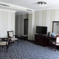 Queen Suite
