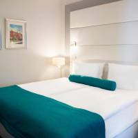 Business Double Room with FREE PARKING and Gym Access