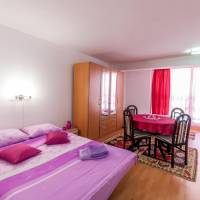 Studio (4 Adults)
