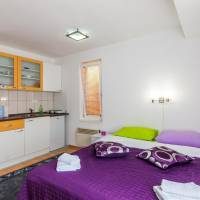 Studio (2 Adults)