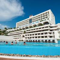 Double or Twin Room with Balcony and Sea View