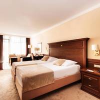 Double or Twin Room with Sea View