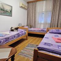Economy Triple Room