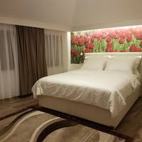 Deluxe Suite with River View