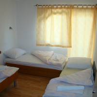  One-Bedroom Apartment  (3 Adults)