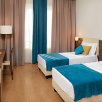 Double or Twin Room (1 Adult)