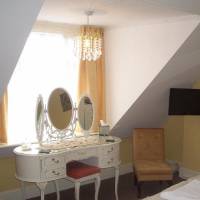Double Room with Private External Bathroom