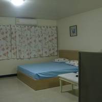 Family Room (5 Adults)