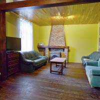 Eleven-Bedroom Holiday home