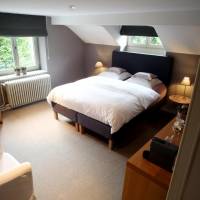Quadruple Room with Shared Bathroom