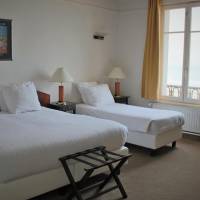 Classic Triple Room with Sea View