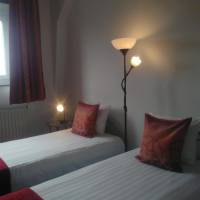 Twin Room with Bath
