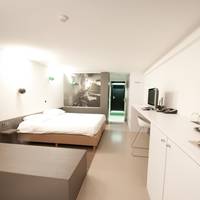 Studio (1 Adult)