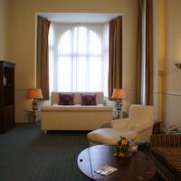Deluxe Suite with King Bed and Whirlpool - Smoking