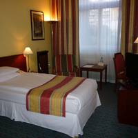 Mini Single Room with Single Bed - Non-Smoking