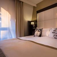 Junior King Suite with Lounge Area - Terrace View 